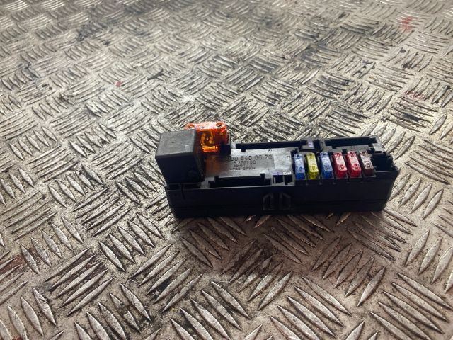 bontott MERCEDES-BENZ E-CLASS Biztosítéktábla Doboz