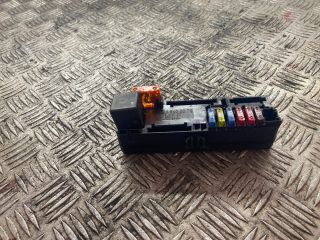 bontott MERCEDES-BENZ E-CLASS Biztosítéktábla Doboz