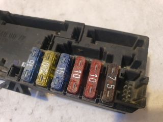 bontott MERCEDES-BENZ E-CLASS Biztosítéktábla Doboz