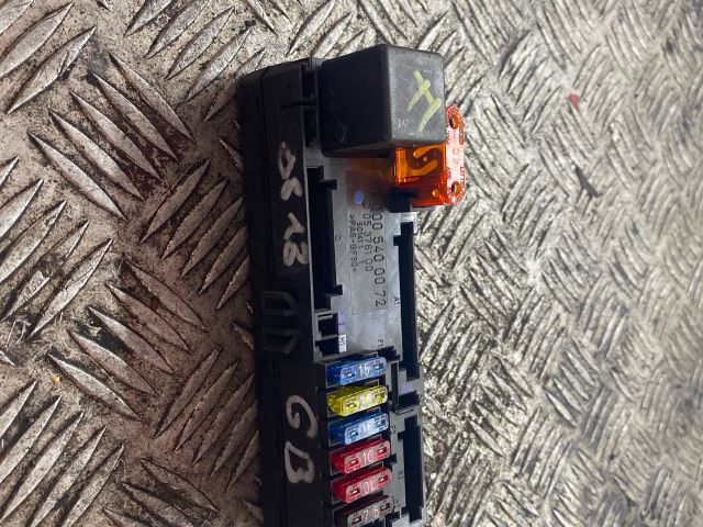 bontott MERCEDES-BENZ E-CLASS Biztosítéktábla Doboz