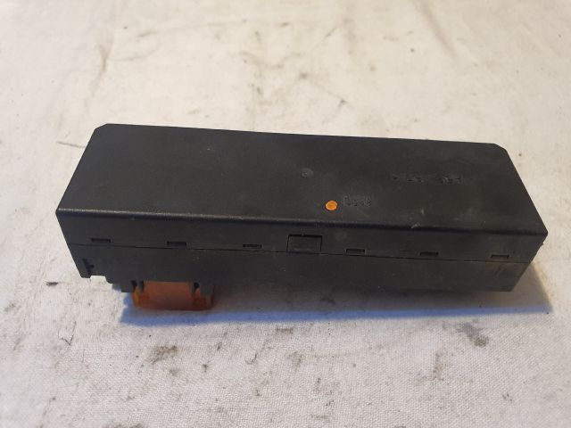 bontott MERCEDES-BENZ E-CLASS Biztosítéktábla Doboz