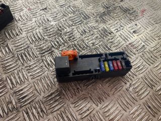 bontott MERCEDES-BENZ E-CLASS Biztosítéktábla Doboz