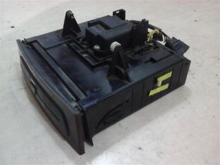 bontott MERCEDES-BENZ E-CLASS CD / DVD Tár