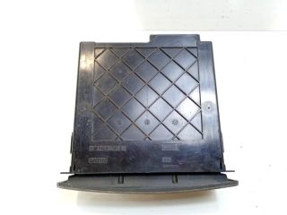 bontott MERCEDES-BENZ E-CLASS CD / DVD Tár