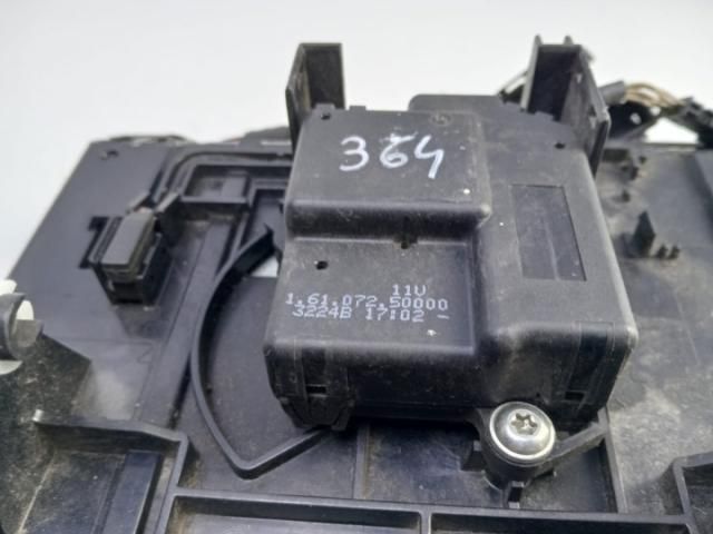 bontott MERCEDES-BENZ E-CLASS CD / DVD Tár