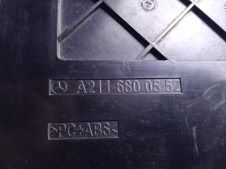 bontott MERCEDES-BENZ E-CLASS CD / DVD Tár