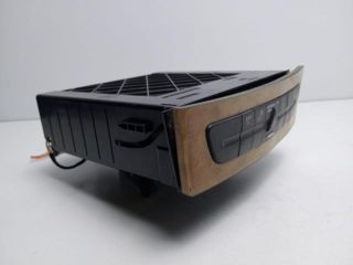 bontott MERCEDES-BENZ E-CLASS CD / DVD Tár