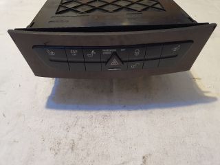 bontott MERCEDES-BENZ E-CLASS CD / DVD Tár