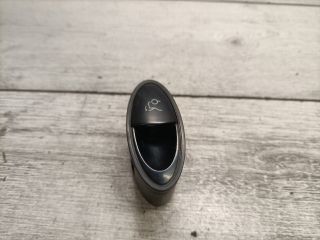 bontott MERCEDES-BENZ E-CLASS Csomagtér Nyitó Kar / Gomb