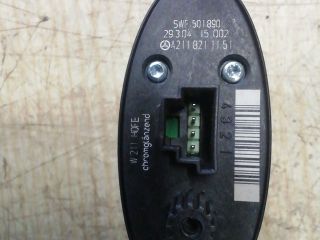 bontott MERCEDES-BENZ E-CLASS Csomagtér Nyitó Kar / Gomb