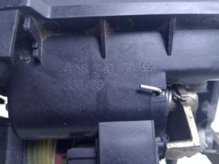 bontott MERCEDES-BENZ E-CLASS Csomagtér Nyitó Kar / Gomb