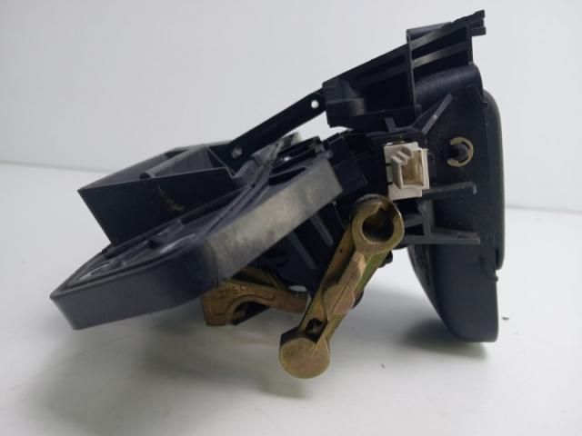 bontott MERCEDES-BENZ E-CLASS Csomagtér Nyitó Kar / Gomb