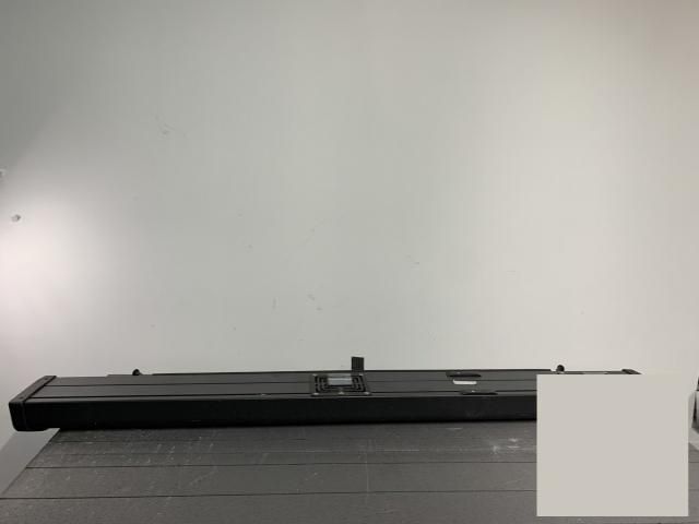 bontott MERCEDES-BENZ E-CLASS Csomagtér Roló