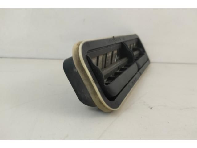 bontott MERCEDES-BENZ E-CLASS Csomagtér Szellőző Hátsó