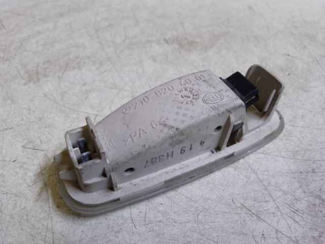 bontott MERCEDES-BENZ E-CLASS Csomagtér Világítás