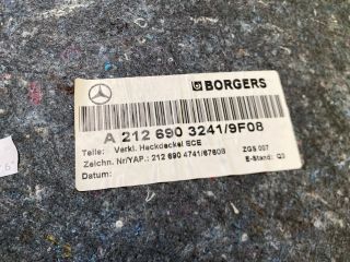 bontott MERCEDES-BENZ E-CLASS Csomagtérajtó Burkolat (Részeivel)