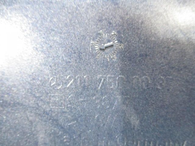 bontott MERCEDES-BENZ E-CLASS Csomagtérajtó Díszléc