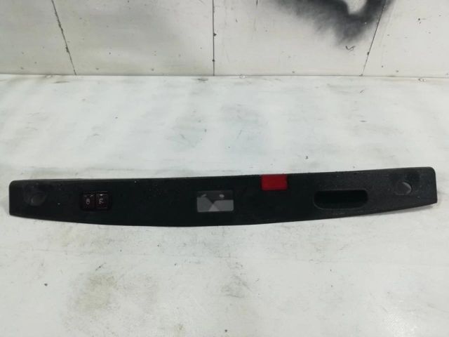 bontott MERCEDES-BENZ E-CLASS Csomagtérajtó Díszléc