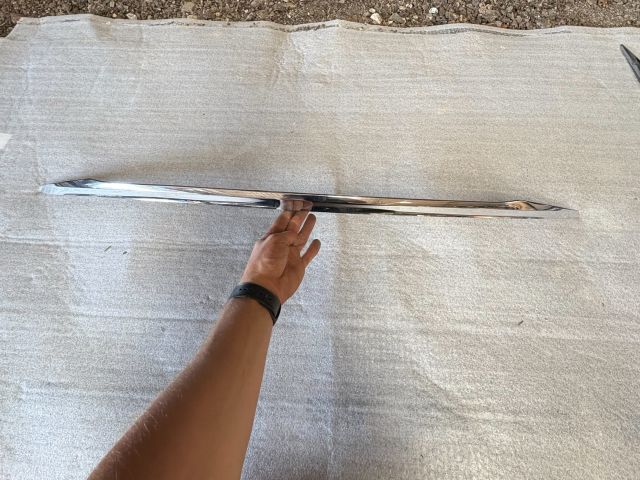 bontott MERCEDES-BENZ E-CLASS Csomagtérajtó Díszléc