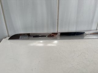 bontott MERCEDES-BENZ E-CLASS Csomagtérajtó Díszléc