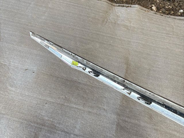 bontott MERCEDES-BENZ E-CLASS Csomagtérajtó Díszléc