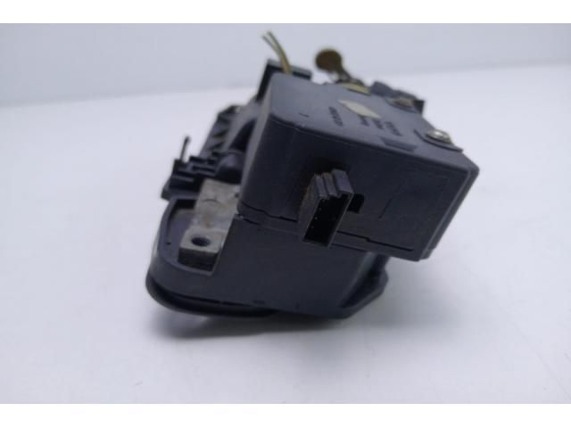 bontott MERCEDES-BENZ E-CLASS Csomagtérajtó Kilincs