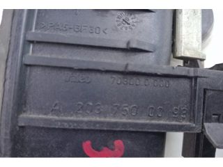 bontott MERCEDES-BENZ E-CLASS Csomagtérajtó Kilincs