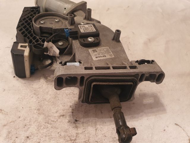 bontott MERCEDES-BENZ E-CLASS Csomagtérajtó Motor Elektronika