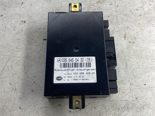 bontott MERCEDES-BENZ E-CLASS Csomagtérajtó Motor Elektronika