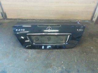 bontott MERCEDES-BENZ E-CLASS Csomagtérajtó (Részeivel)