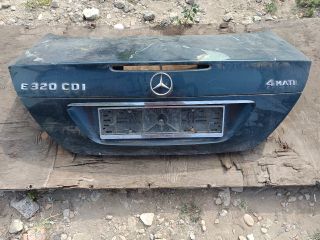 bontott MERCEDES-BENZ E-CLASS Csomagtérajtó (Üres lemez)