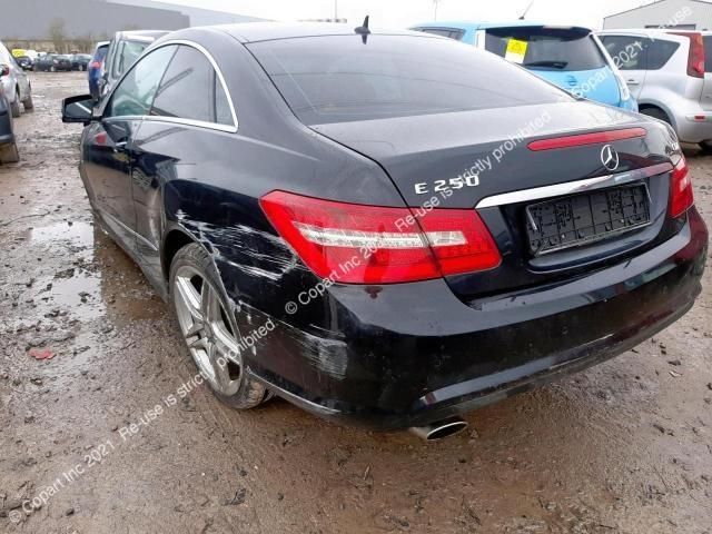 bontott MERCEDES-BENZ E-CLASS Csomagtérajtó (Üres lemez)