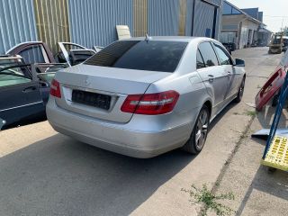 bontott MERCEDES-BENZ E-CLASS Csomagtérajtó (Üres lemez)