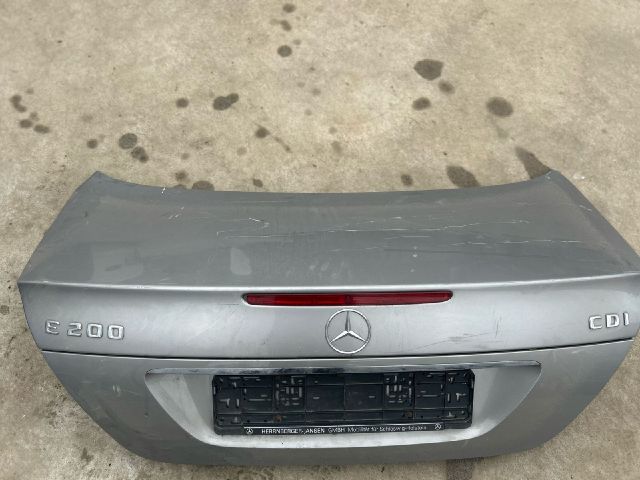 bontott MERCEDES-BENZ E-CLASS Csomagtérajtó (Üres lemez)