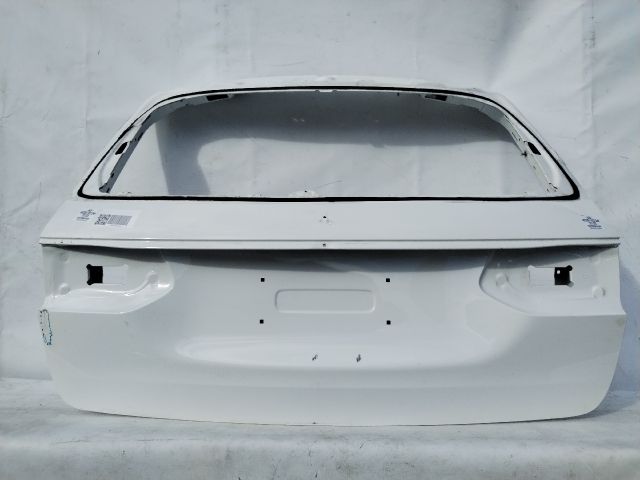 bontott MERCEDES-BENZ E-CLASS Csomagtérajtó (Üres lemez)