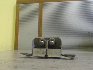 bontott MERCEDES-BENZ E-CLASS Csomagtérajtó Ütköző