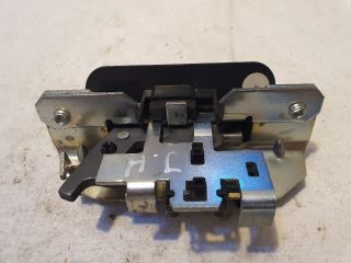 bontott MERCEDES-BENZ E-CLASS Csomagtérajtó Zárszerkezet