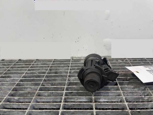 bontott MERCEDES-BENZ E-CLASS Csomagtérajtó Zárszerkezet