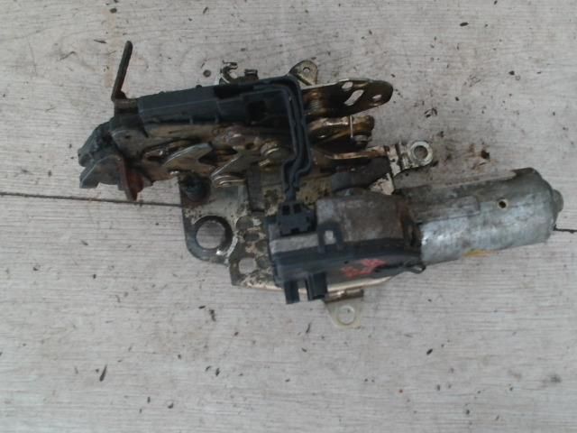 bontott MERCEDES-BENZ E-CLASS Csomagtérajtó Zárszerkezet