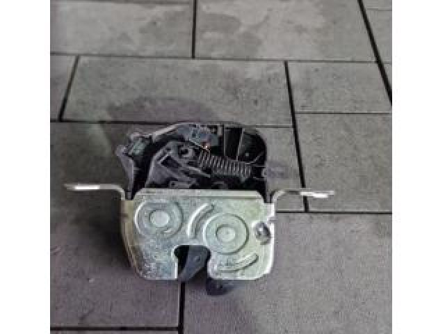 bontott MERCEDES-BENZ E-CLASS Csomagtérajtó Zárszerkezet