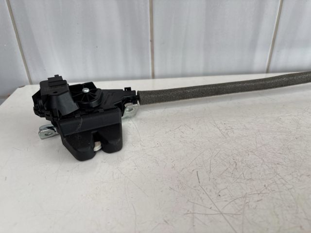 bontott MERCEDES-BENZ E-CLASS Csomagtérajtó Zárszerkezet