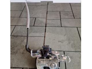 bontott MERCEDES-BENZ E-CLASS Csomagtérajtó Zárszerkezet