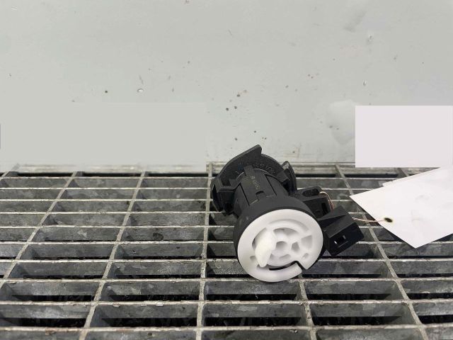 bontott MERCEDES-BENZ E-CLASS Csomagtérajtó Zárszerkezet