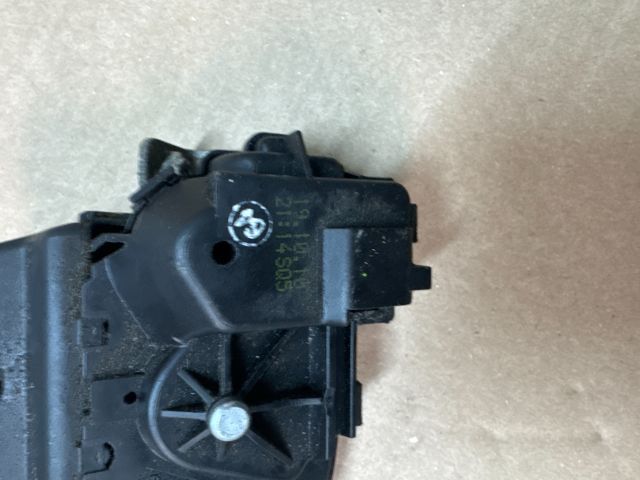 bontott MERCEDES-BENZ E-CLASS Csomagtérajtó Zárszerkezet