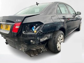 bontott MERCEDES-BENZ E-CLASS Csomagtérajtó Zárszerkezet