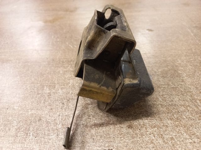 bontott MERCEDES-BENZ E-CLASS Csomagtérajtó Zárszerkezet