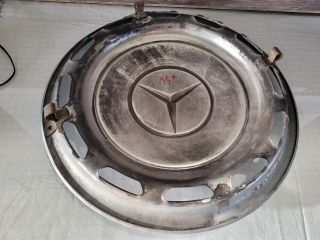 bontott MERCEDES-BENZ E-CLASS Dísztárcsa (1 db)