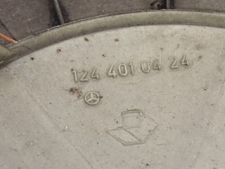 bontott MERCEDES-BENZ E-CLASS Dísztárcsa (1 db)