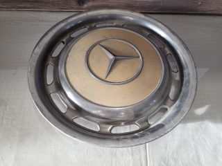 bontott MERCEDES-BENZ E-CLASS Dísztárcsa (1 db)