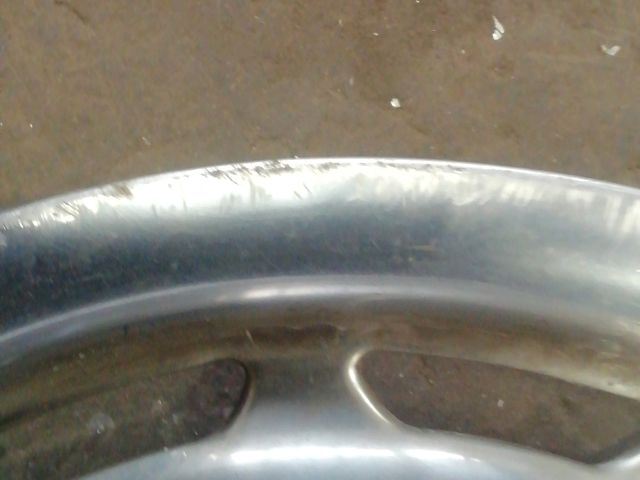 bontott MERCEDES-BENZ E-CLASS Dísztárcsa Szett